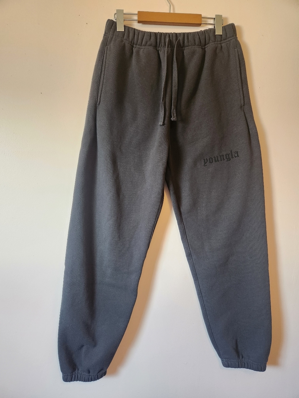 YoungLA Cloud 9 Charcoal Gray Jogger Pants #266 Size L EUC